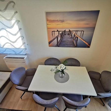 Apartment Ližnjan Екстериор снимка