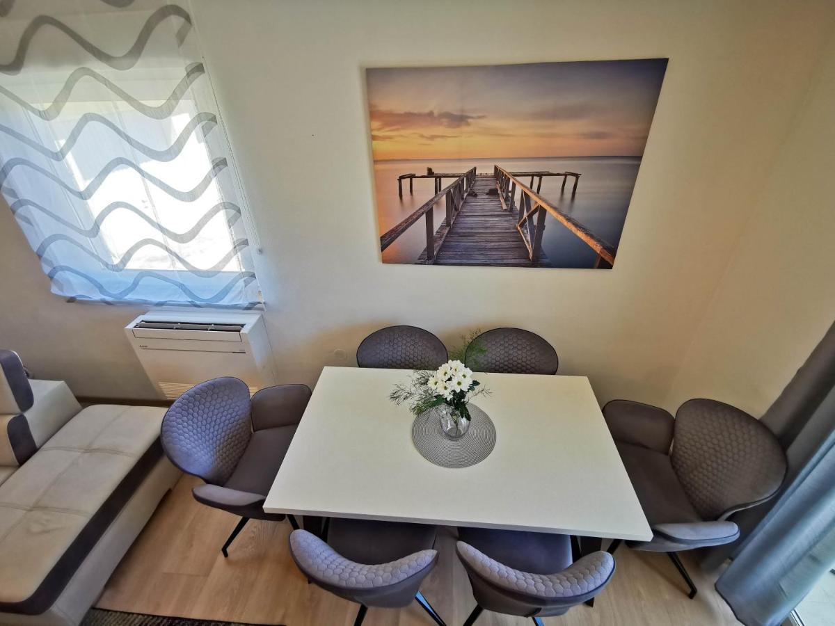 Apartment Ližnjan Екстериор снимка