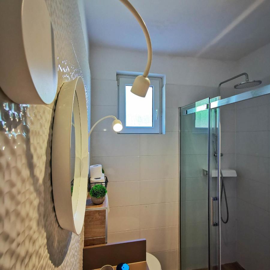 Apartment Ližnjan Екстериор снимка