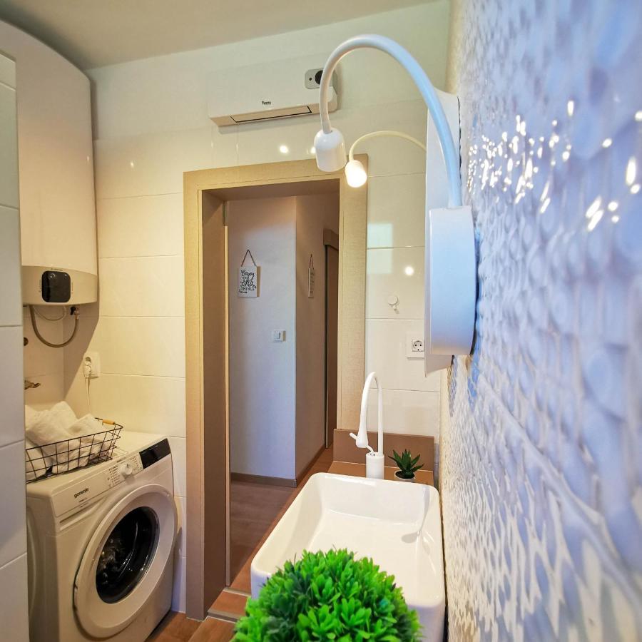 Apartment Ližnjan Екстериор снимка