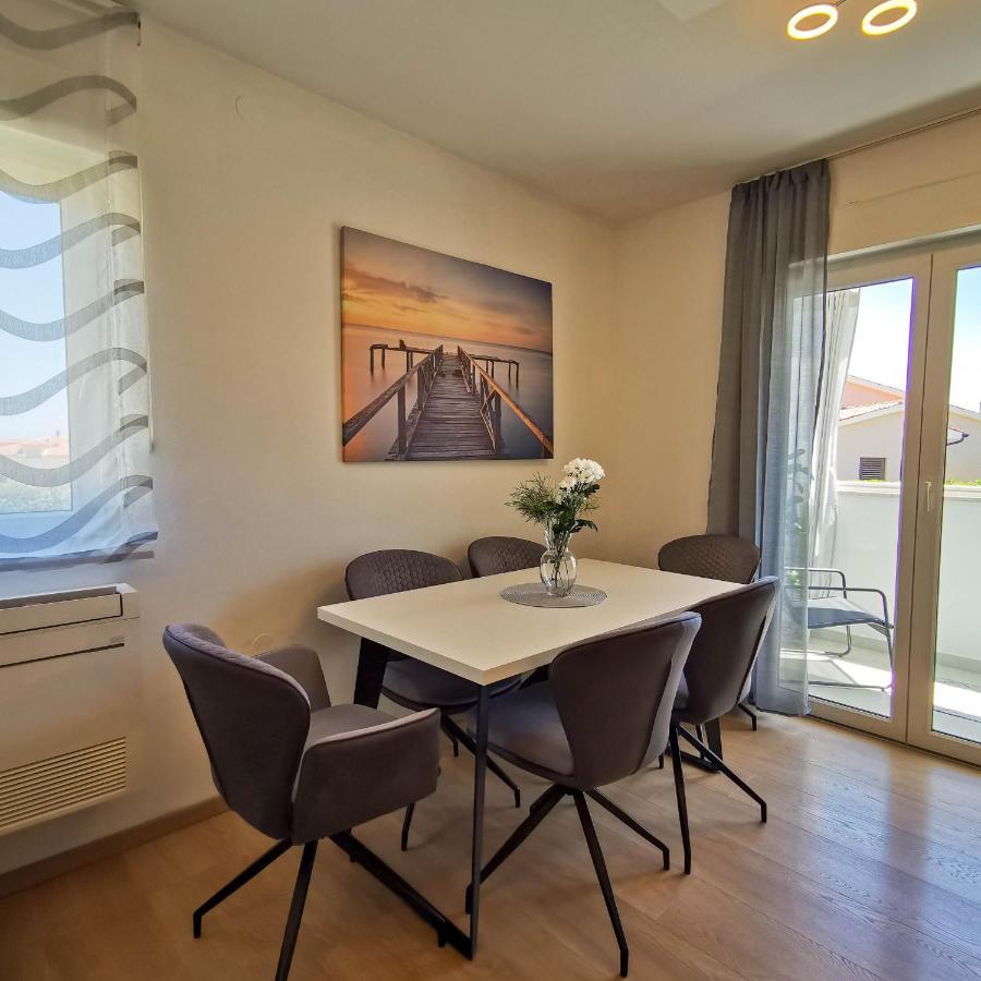 Apartment Ližnjan Екстериор снимка