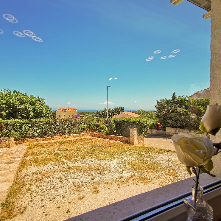 Apartment Ližnjan Екстериор снимка